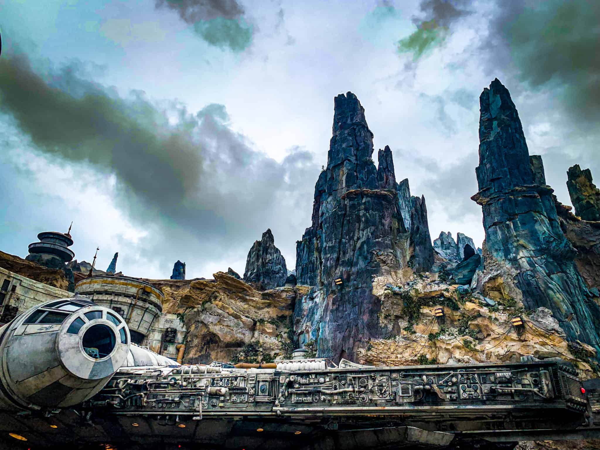 Millennium Falcon at Galaxy's Edge